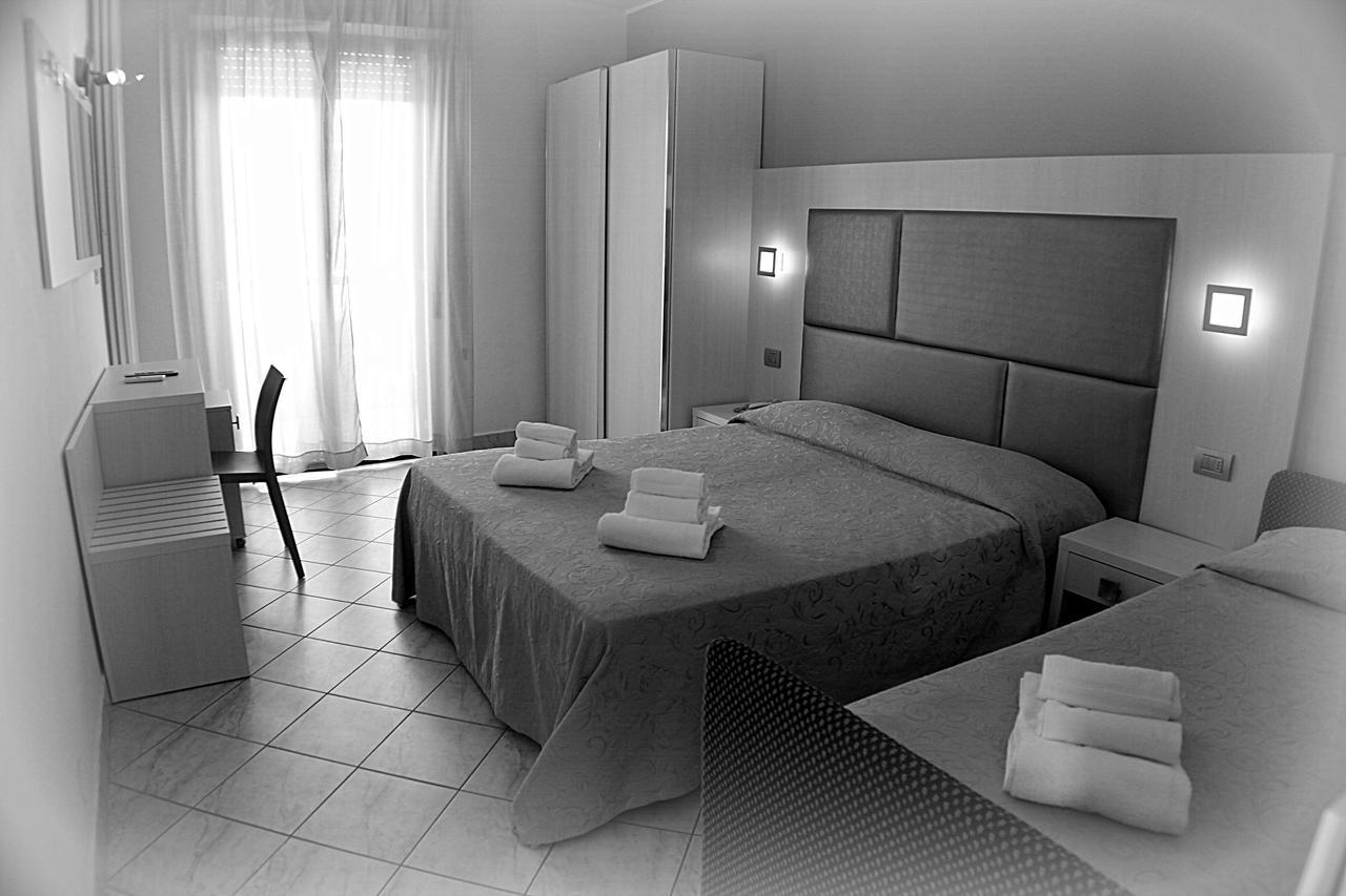 Hotel Adria Bellaria-Igea Marina Bilik gambar